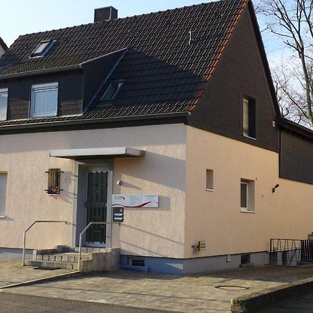 Messe Cgn/Dus Grossraeumige Wohnung In Guter Verkehrslage Leverkusen Luaran gambar