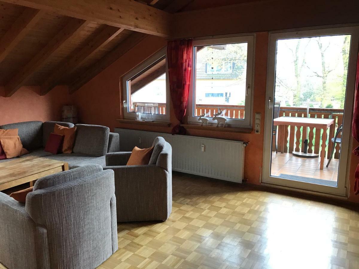 Messe Cgn/Dus Grossraeumige Wohnung In Guter Verkehrslage Leverkusen Luaran gambar